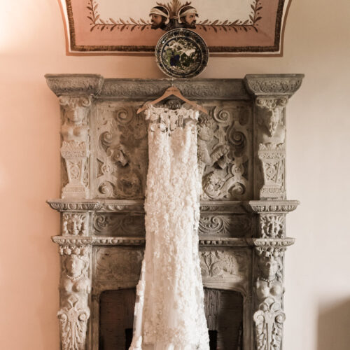 Wedding dress in villa cimbrone suite