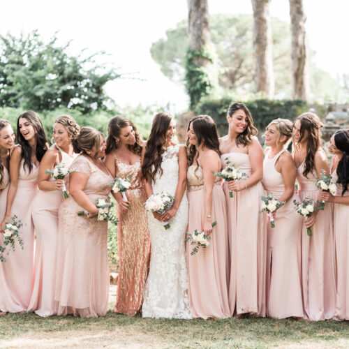 bridesmaids in villa cimbrone