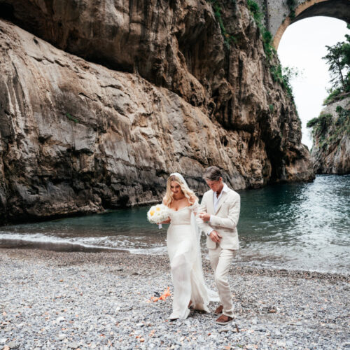 beach wedding in furore amalfi coast