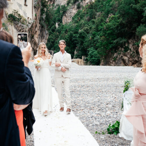 beach wedding on the amalfi coast