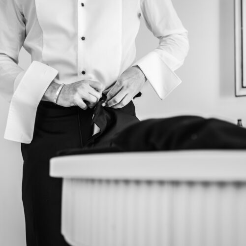 groom getting ready in positano